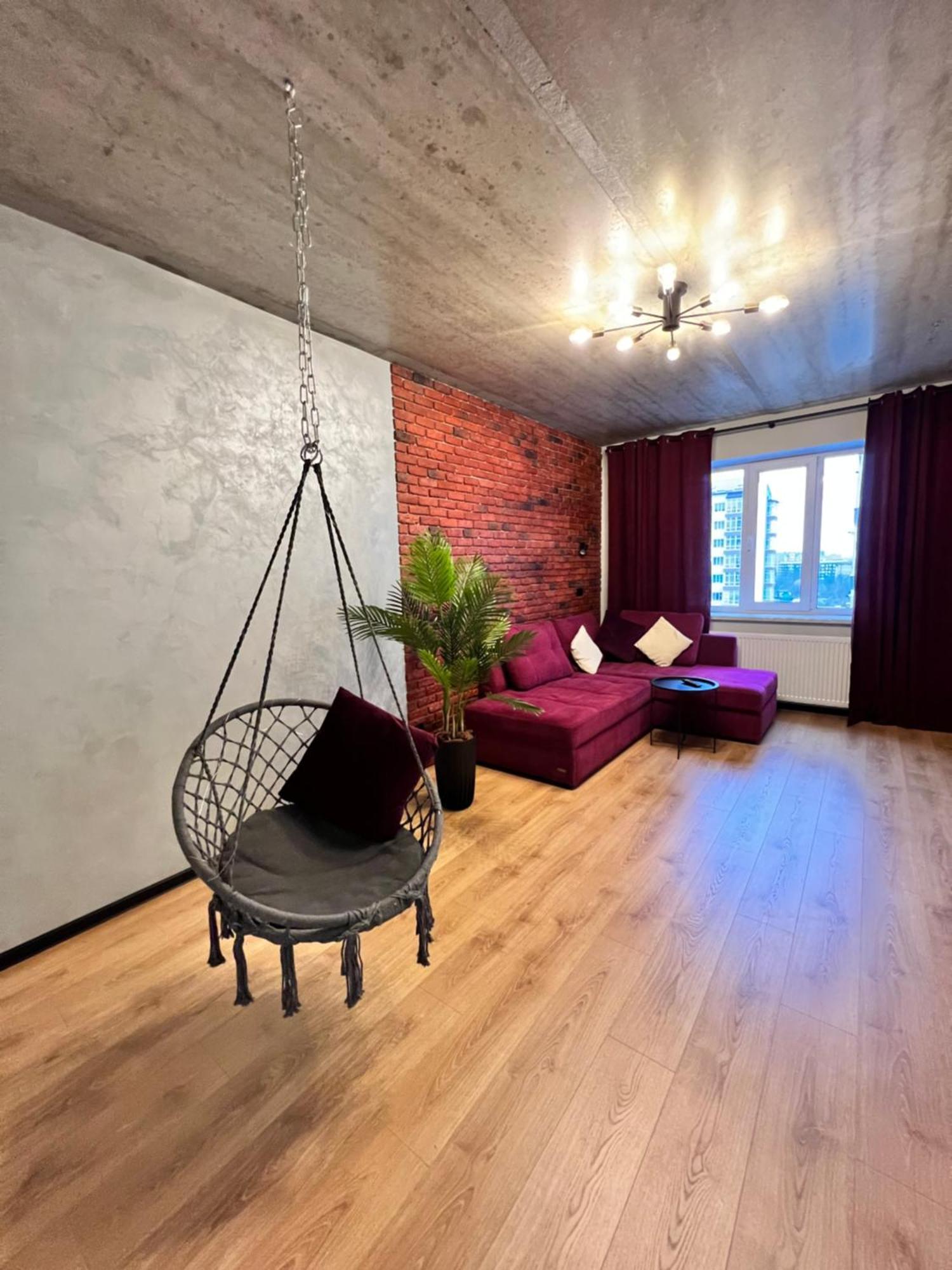Gold Apartment Vysochana18 イヴァーノ＝フランキーウシク エクステリア 写真