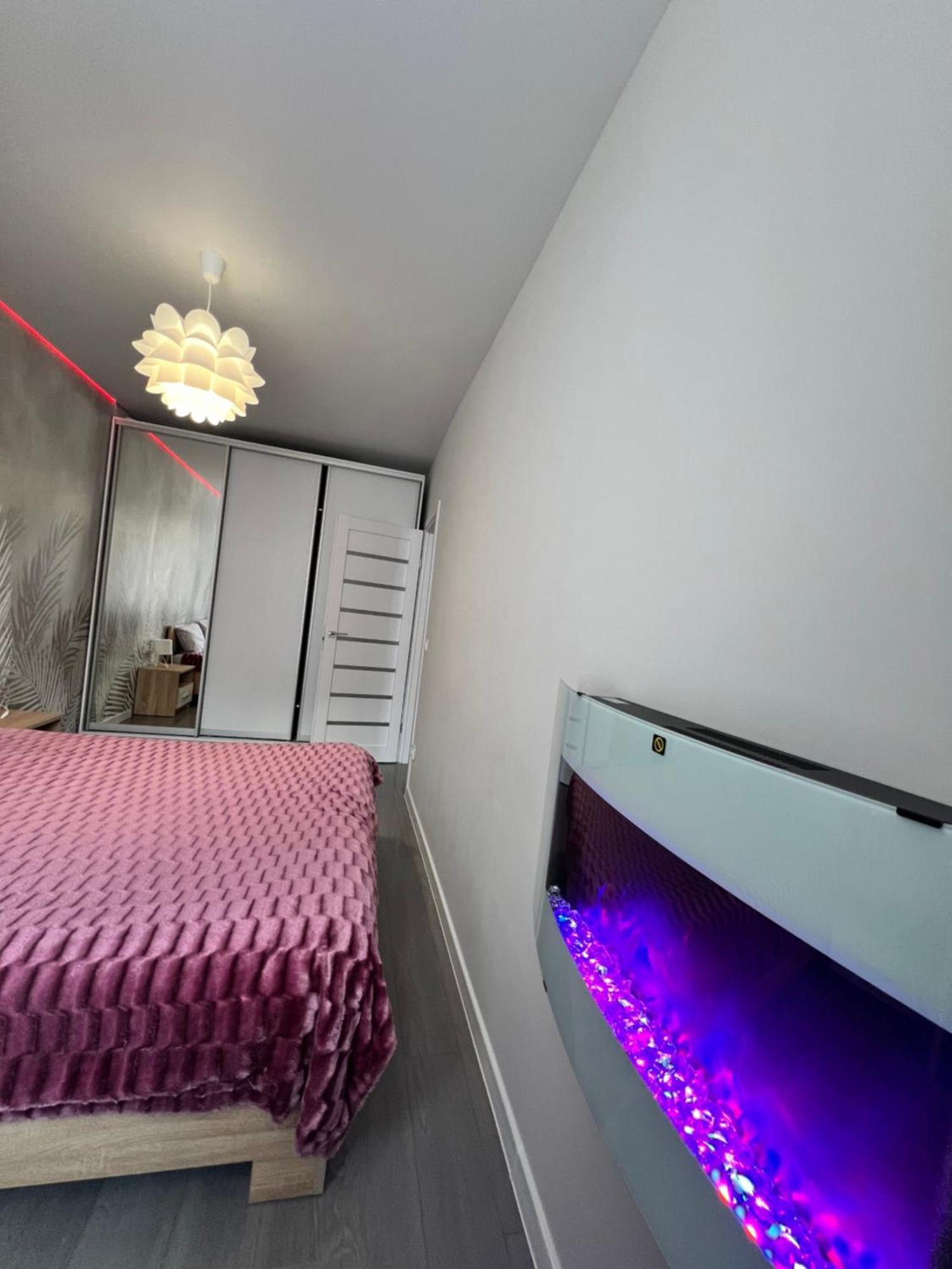 Gold Apartment Vysochana18 イヴァーノ＝フランキーウシク エクステリア 写真